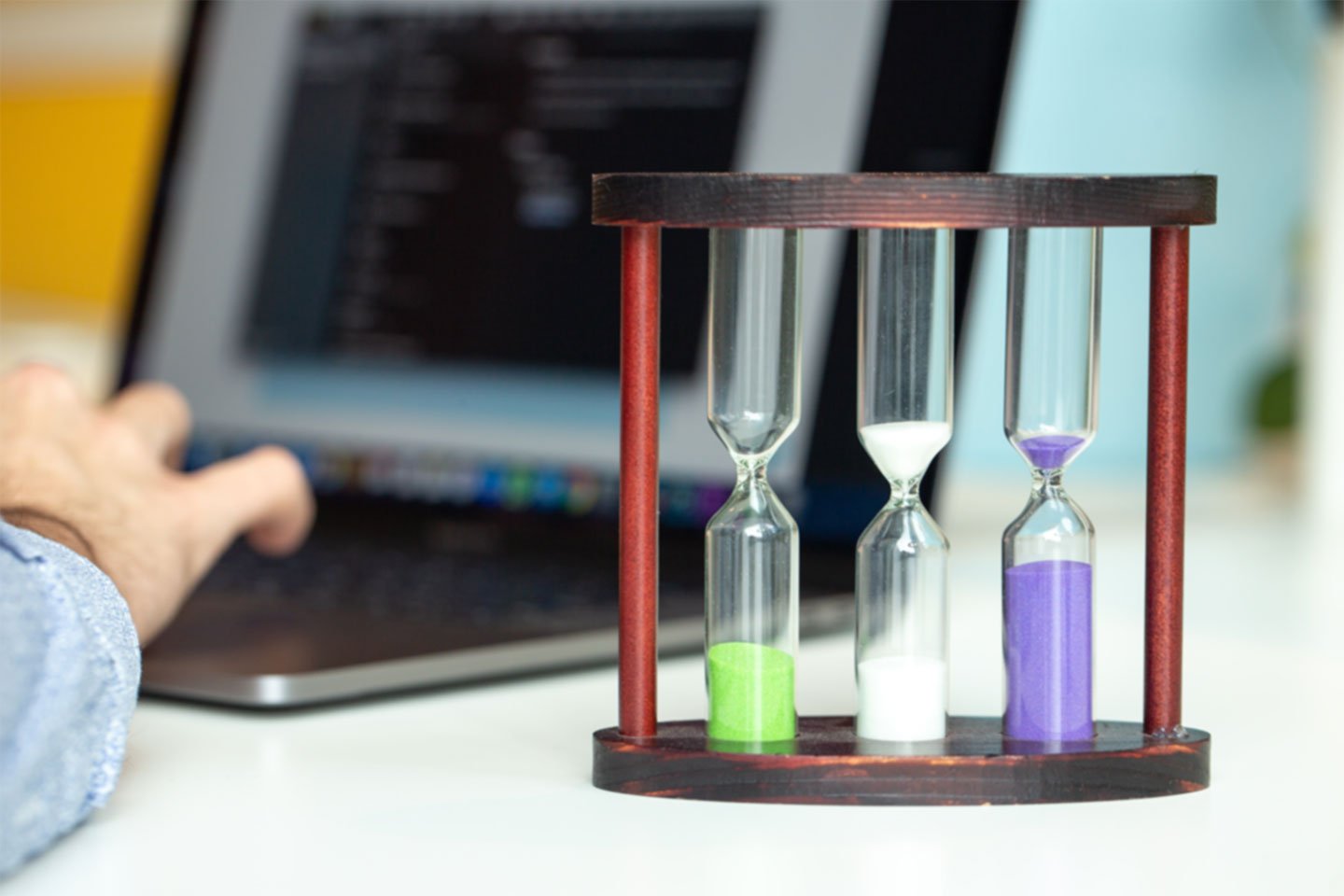 Understanding the Differences between Singleton, Scoped, and Transient Service Lifetime in .NET